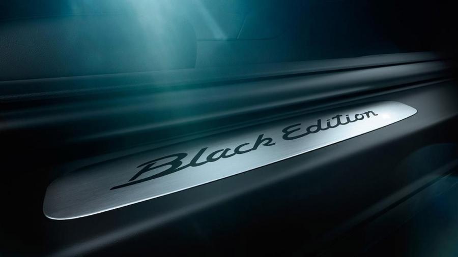  Porsche 911 Carrera Black Edition 2015 года  (фото 22 из 22)